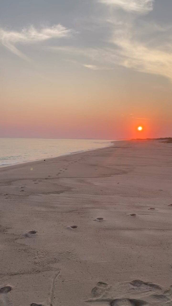 As summer comes to an end, we hope you are savoring the sweetness of the season and soaking up the beauty of nature. There is so much to be grateful for. #greatpondfoundation #grateful #nature #getoutside #beach #barrierbeach #sunset #sand #sun #september #ocean #waves #marthasvineyard #capeandislands #peace #nature #edgartown #summer #endlesssummer #newengland #newenglandliving @vineyardgazette #atlantic #atlanticocean #southshore #shore #footprints